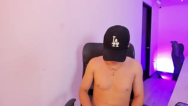 BenitoSaenz online show from 09/19/25, 12:06