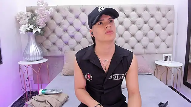 BenitoSaenz online show from 11/13/25, 11:53