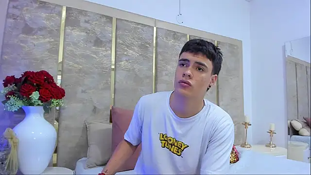 BenitoSaenz online show from 03/18/26, 01:25