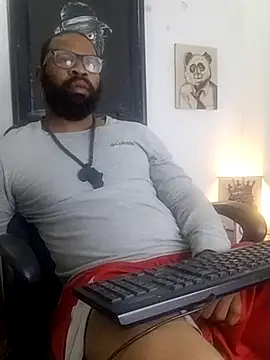 Snapshot of King_Malik chatting on 11/10/25, 10:36 King Malik online show from 11/10/25, 10:36