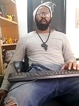 Snapshot of King_Malik chatting on 11/11/25, 11:27 King Malik online show from 11/11/25, 11:27