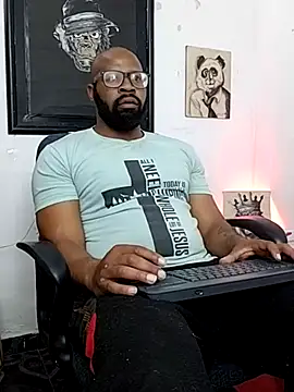 Snapshot of King_Malik chatting on 11/26/25, 11:17 King Malik online show from 11/26/25, 11:17