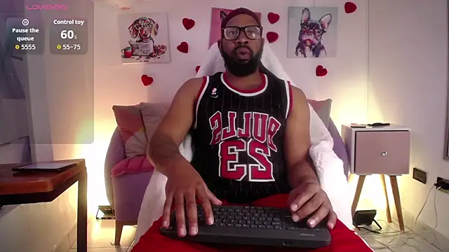 Snapshot of King_Malik chatting on 02/19/26, 01:07 King Malik online show from 02/19/26, 01:07