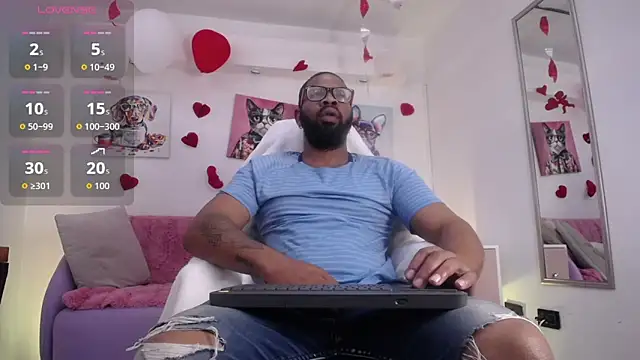 Snapshot of King_Malik chatting on 02/21/26, 01:01 King Malik online show from 02/21/26, 01:01