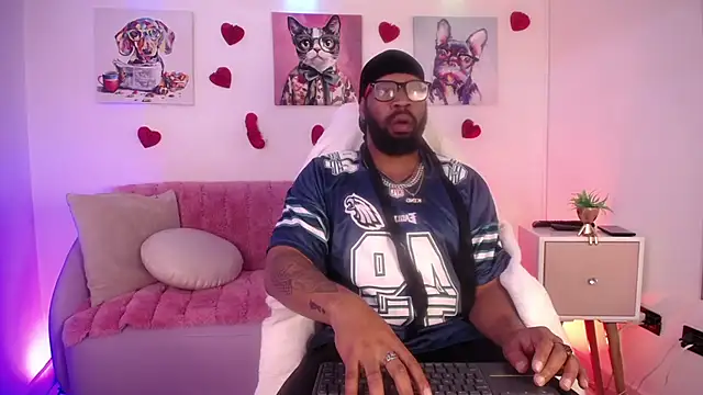 Snapshot of King_Malik chatting on 02/25/26, 01:10 King Malik online show from 02/25/26, 01:10