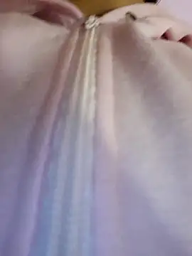 Snapshot of Luna_20x chatting on 10/28/25, 06:43 Luna 20x online show from 10/28/25, 06:43