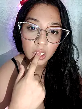 Snapshot of VALENTINA_ROUSE_ chatting on 03/05/26, 02:07 VALENTINA ROUSE online show from 03/05/26, 02:07