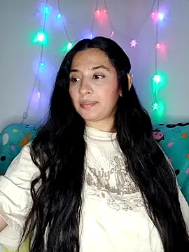 Snapshot of VALENTINA_ROUSE_ chatting on 03/19/26, 12:36 VALENTINA ROUSE online show from 03/19/26, 12:36