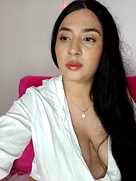 Snapshot of VALENTINA_ROUSE_ chatting on 04/05/26, 08:39 VALENTINA ROUSE online show from 04/05/26, 08:39