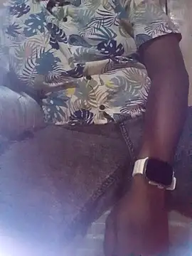 Snapshot of OnlyMoneyIwanT chatting on 09/26/25, 09:08 OnlyMoneyIwanT online show from 09/26/25, 09:08