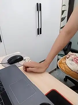 Mina luna online show from 10/19/25, 11:27