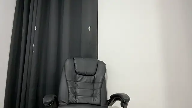 Snapshot of Sophia_copper chatting on 09/12/25, 03:06 Sophia copper online show from 09/12/25, 03:06