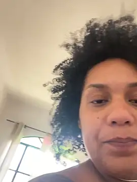 morenaluaa online show from 09/18/25, 01:35