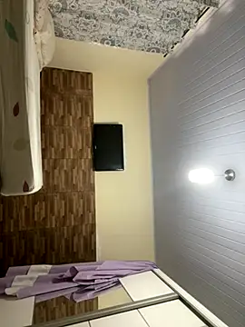 Snapshot of morenaluaa chatting on 11/07/25, 07:58 morenaluaa online show from 11/07/25, 07:58