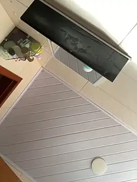 Snapshot of morenaluaa chatting on 11/18/25, 09:03 morenaluaa online show from 11/18/25, 09:03