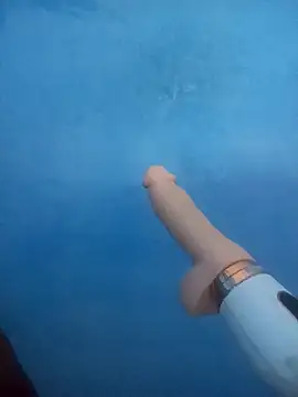 Snapshot of b_ele chatting on 09/18/25, 11:45 b ele online show from 09/18/25, 11:45