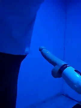 Snapshot of b_ele chatting on 09/22/25, 09:39 b ele online show from 09/22/25, 09:39