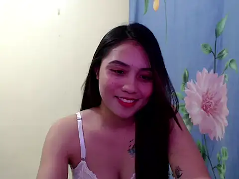 Snapshot of Pussycatdollx19 chatting on 10/28/25, 02:04 Pussycatdollx19 online show from 10/28/25, 02:04