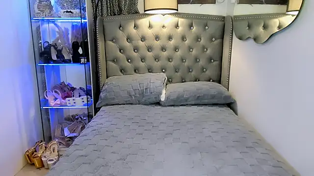 Lars empress online show from 10/09/25, 08:34