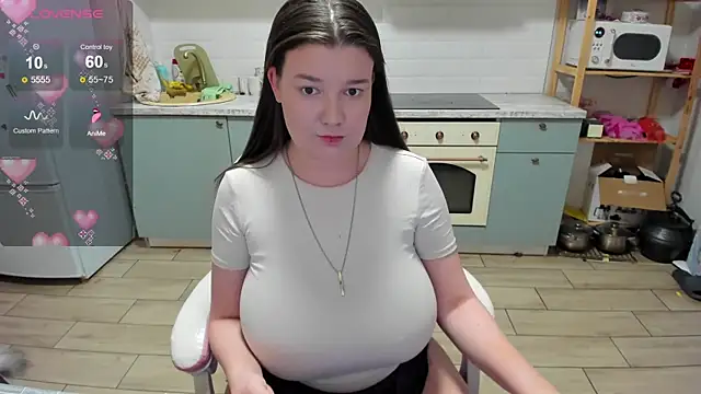 Snapshot of LinaElasm chatting on 03/27/26, 09:14 LinaElasm online show from 03/27/26, 09:14