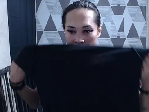 Wiynwyn Delamerced1989 online show from 04/17/26, 12:52