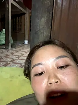 Snapshot of MychuSweet chatting on 11/11/25, 03:56 MychuSweet online show from 11/11/25, 03:56