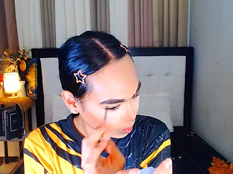 Snapshot of Savanna_White chatting on 09/12/25, 12:11 Savanna White online show from 09/12/25, 12:11