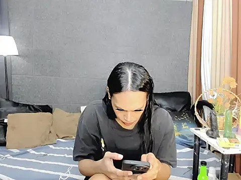 Snapshot of Savanna_White chatting on 10/03/25, 10:34 Savanna White online show from 10/03/25, 10:34