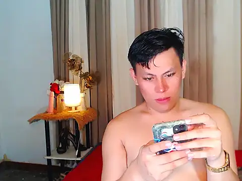 Snapshot of Savanna_White chatting on 10/12/25, 06:01 Savanna White online show from 10/12/25, 06:01