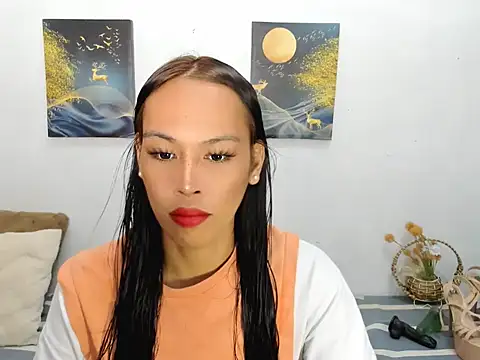 Snapshot of Savanna_White chatting on 10/25/25, 01:18 Savanna White online show from 10/25/25, 01:18