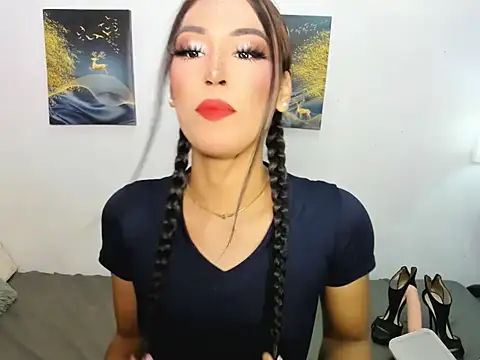 Snapshot of Savanna_White chatting on 11/12/25, 11:54 Savanna White online show from 11/12/25, 11:54