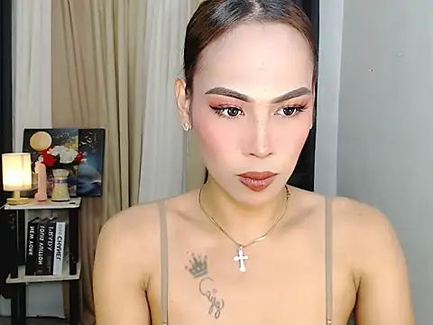 Snapshot of Savanna_White chatting on 11/30/25, 05:17 Savanna White online show from 11/30/25, 05:17