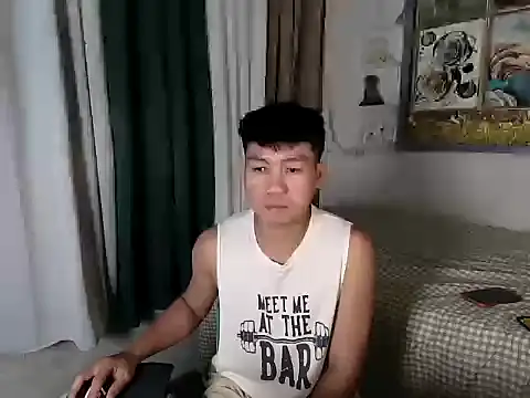 xshyboyx online show from 06/01/26, 12:40