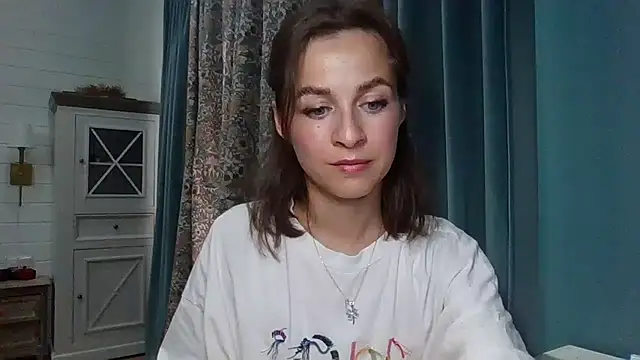 Snapshot of Wielee chatting on 09/13/25, 06:46 Wielee online show from 09/13/25, 06:46