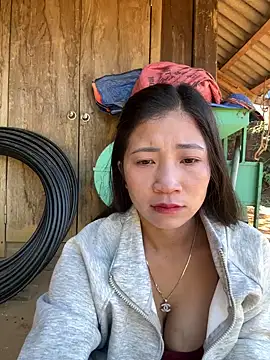 ThiHa003 online show from 11/28/25, 02:58