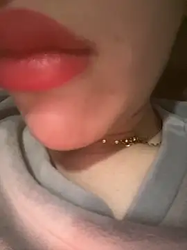 Mimisixo online show from 04/05/26, 05:10