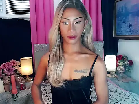 Snapshot of sassylatina chatting on 03/17/26, 03:26 sassylatina online show from 03/17/26, 03:26