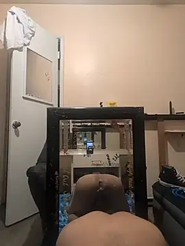 Cnutt310 online show from 12/15/25, 03:38