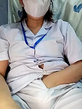 Snapshot of Ariana-Vy chatting on 03/25/26, 07:36 Ariana-Vy online show from 03/25/26, 07:36