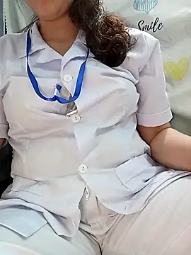 Snapshot of Ariana-Vy chatting on 03/26/26, 02:06 Ariana-Vy online show from 03/26/26, 02:06