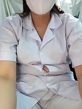 Snapshot of Ariana-Vy chatting on 03/27/26, 01:55 Ariana-Vy online show from 03/27/26, 01:55