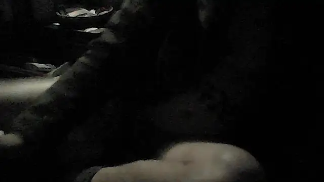 Twoslipperywhenwett online show from 11/20/25, 07:35