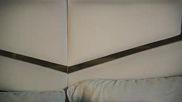 ambar rosse25 online show from 09/10/25, 11:43