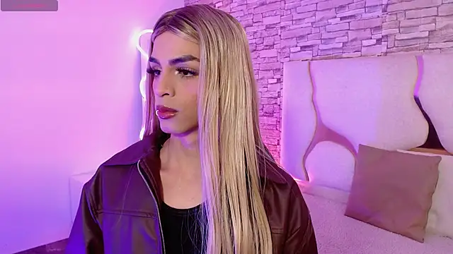 Snapshot of LIHIAN_TAY chatting on 09/25/25, 03:21 LIHIAN TAY online show from 09/25/25, 03:21