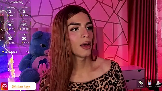 Snapshot of LIHIAN_TAY chatting on 10/25/25, 04:02 LIHIAN TAY online show from 10/25/25, 04:02