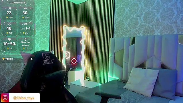 Snapshot of LIHIAN_TAY chatting on 11/08/25, 06:46 LIHIAN TAY online show from 11/08/25, 06:46