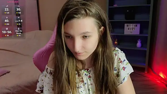 Mia Myles online show from 10/04/25, 10:13