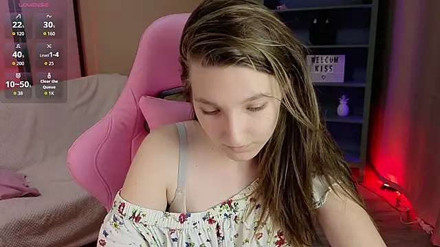 Mia Myles online show from 10/10/25, 10:36