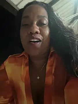 Snapshot of Sam_Blue chatting on 04/19/26, 06:56 Sam Blue online show from 04/19/26, 06:56