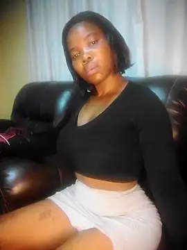 Snapshot of CharlotteXXX chatting on 03/13/26, 10:27 CharlotteXXX online show from 03/13/26, 10:27